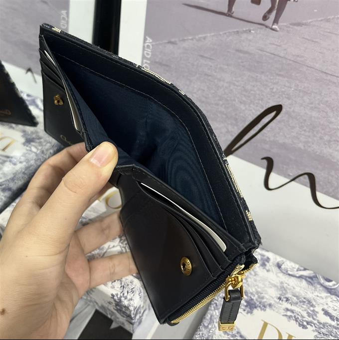 2025228Y 200P182141371